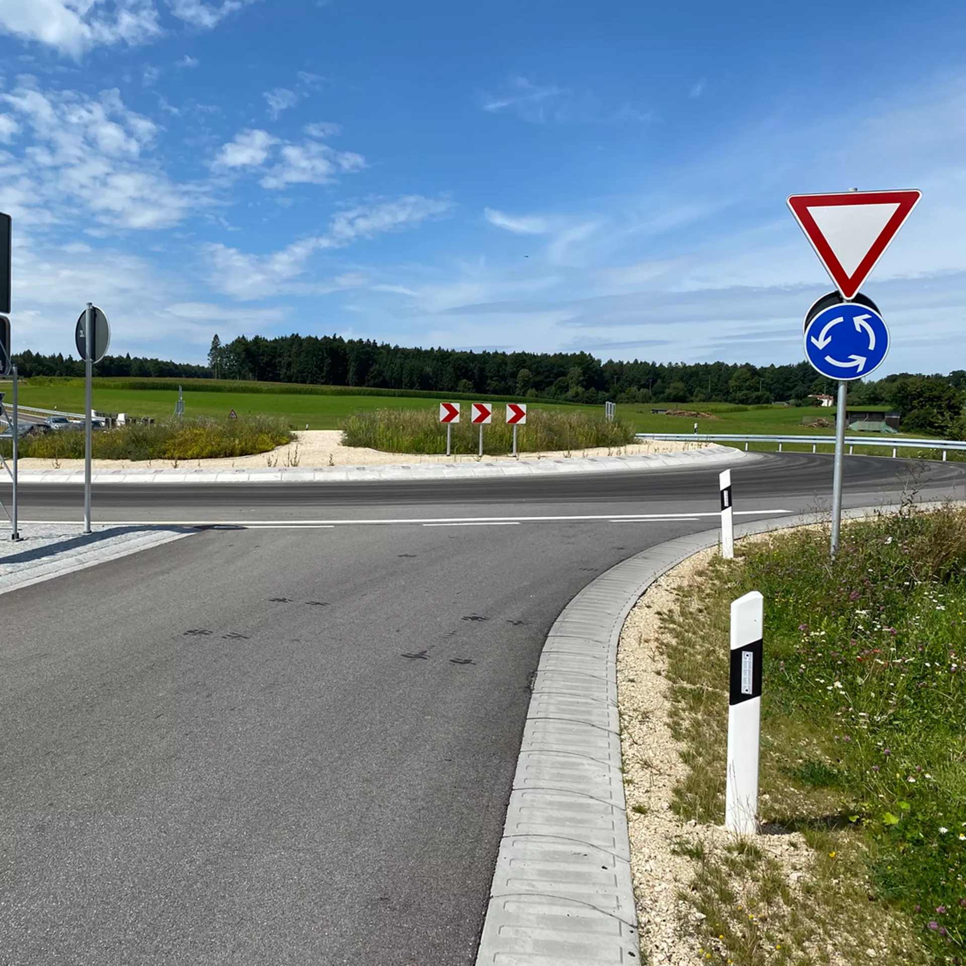 STRADAFINO Bankett- und Spurelement