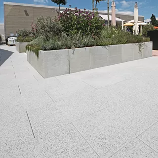 RESIDENZA<sup>®</sup> Gehwegplatten gefast gestrahlt