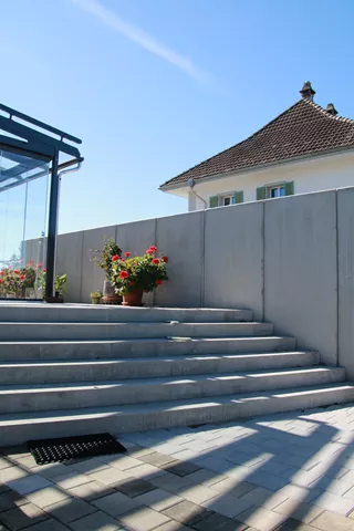 Él. en équerre GRANDE 100/195/297 cm, W20 avec emboît., armé, chanfr., lisse, gris