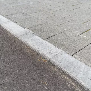 Rand- und Schalenstein HQR