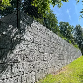 FELSMAUER Böschungselemente