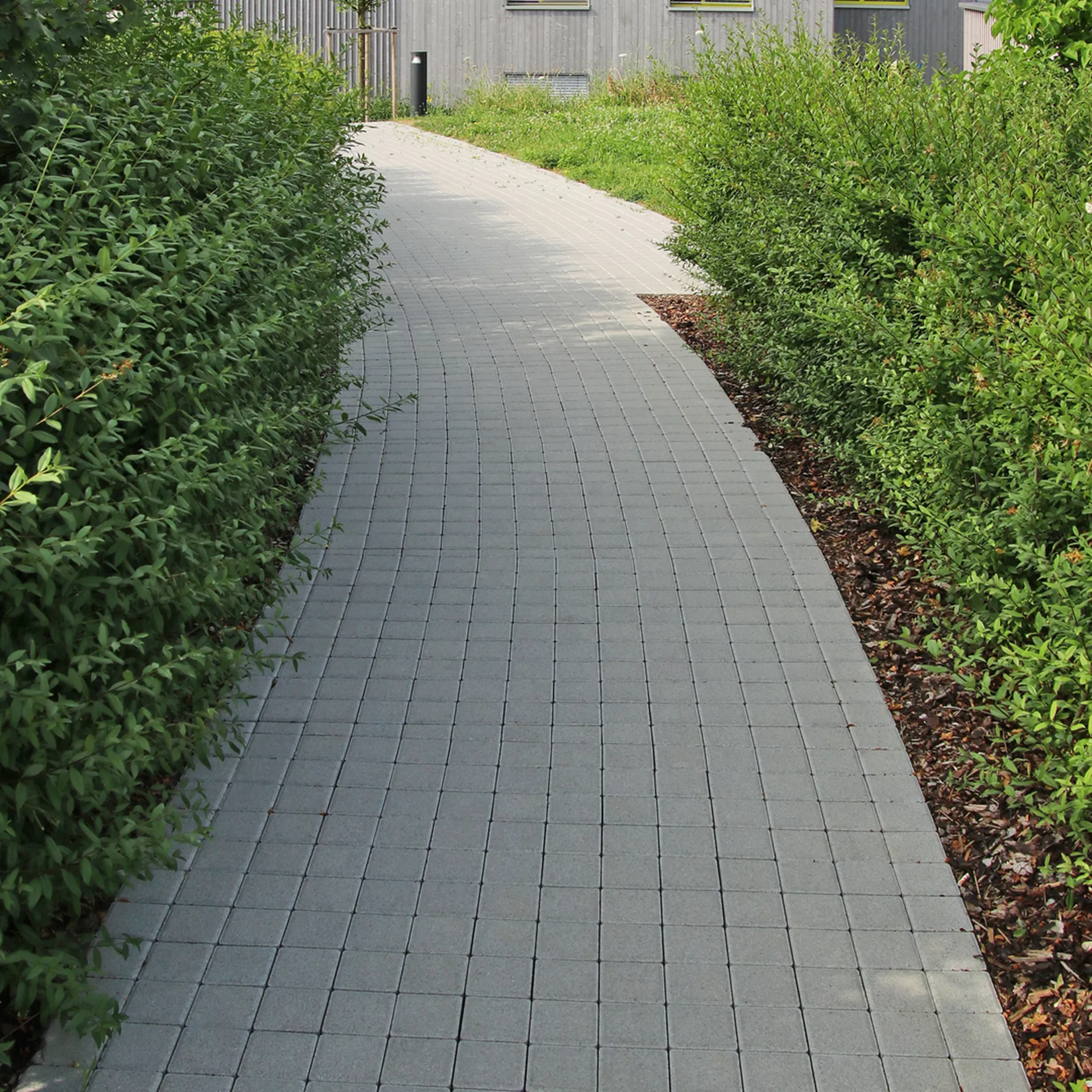 CLASSIC<sup>®</sup> Pflastersteine ohne Nocken gefast glatt