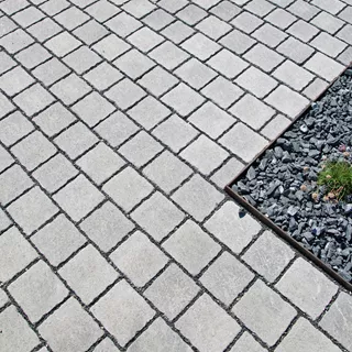 FRIEDA<sup>®</sup> DRAIN Ökosteine Kanten gebrochen