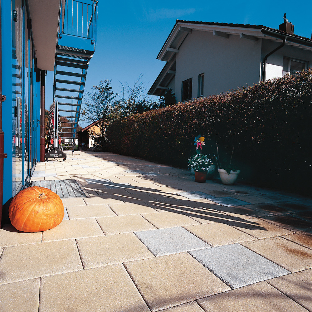 Dalles de jardin FINALGO VILLA vacuum chanfreinées