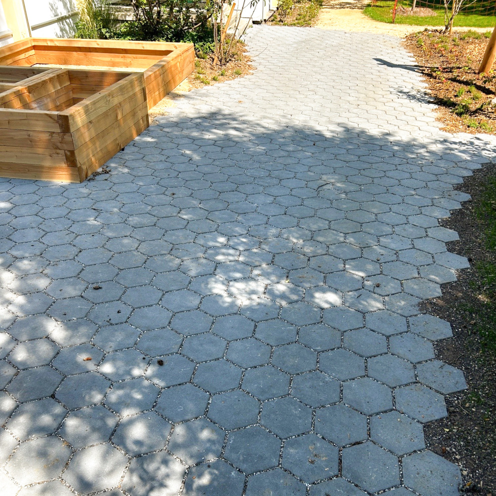 Pavés écologiques OMEGA® légèrement chanfreinés lisses Pavés écologiques OMEGA® légèrement chanfreinés lisses