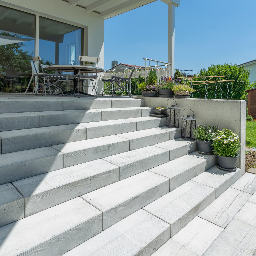 Marches d'escalier pleines LENIA avec structure bois